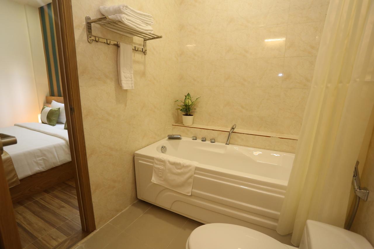 Thuy Sakura Hotel & Serviced Apartment Ho-Chi-Minh-Stadt Exterior foto