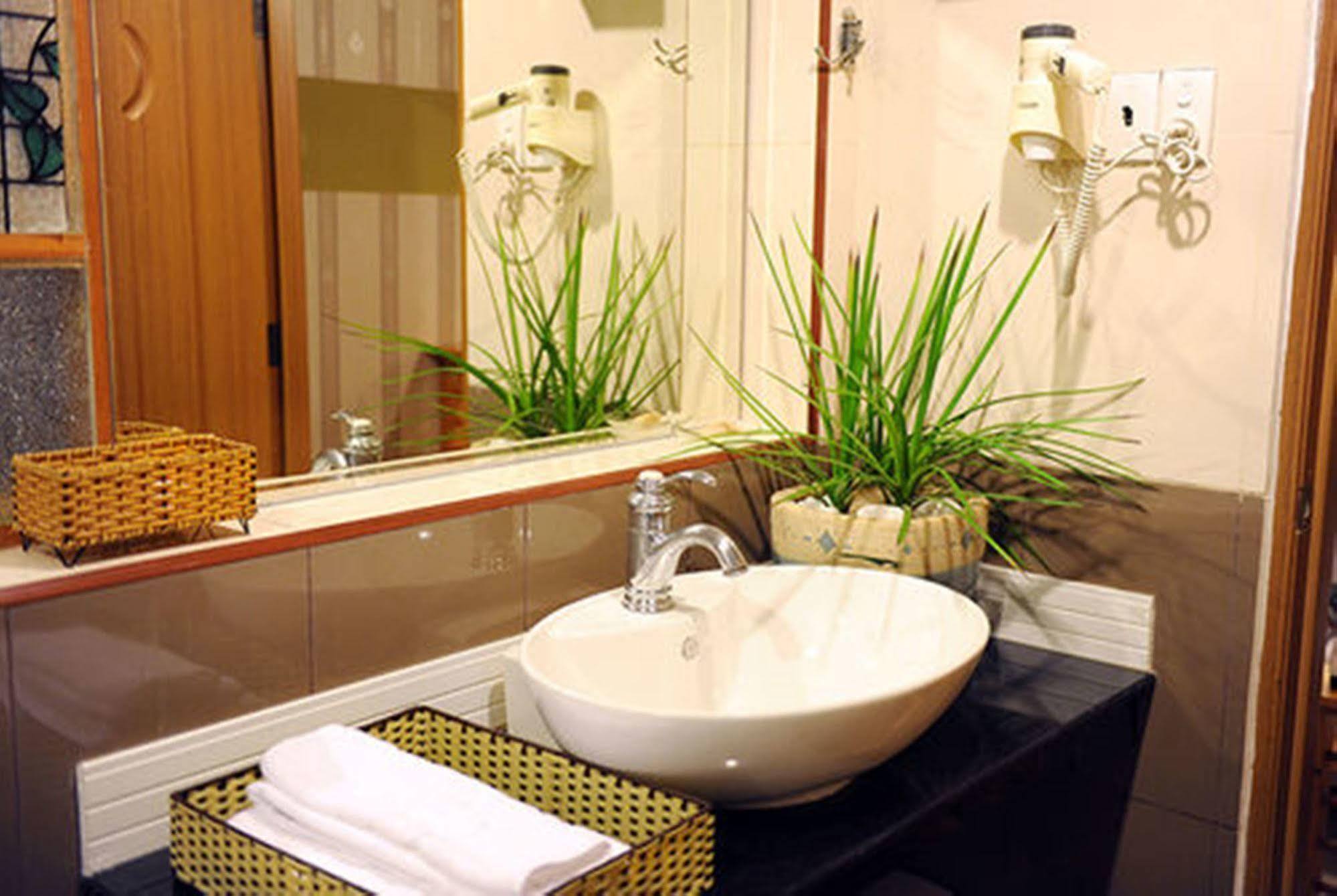 Thuy Sakura Hotel & Serviced Apartment Ho-Chi-Minh-Stadt Exterior foto