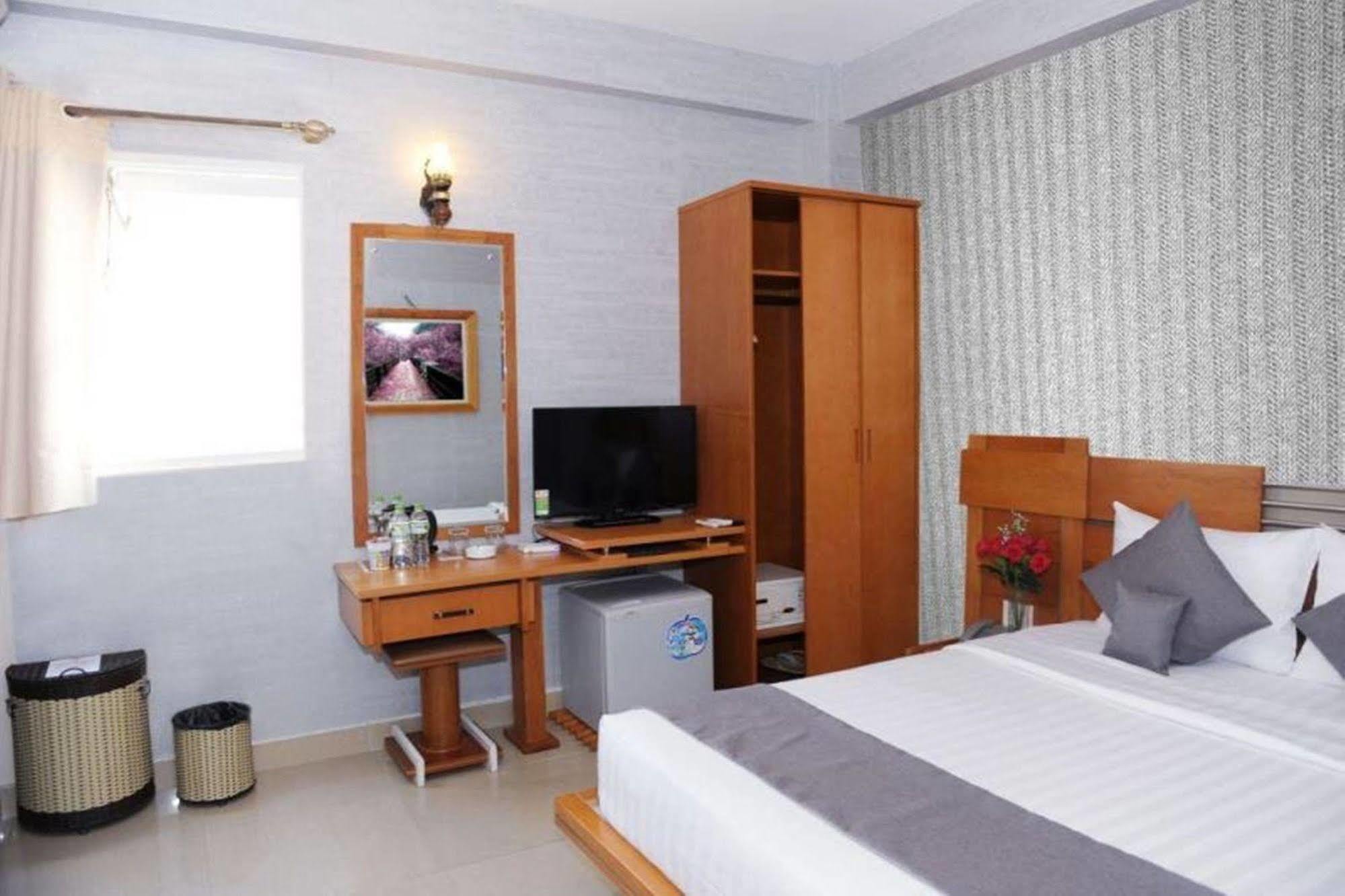 Thuy Sakura Hotel & Serviced Apartment Ho-Chi-Minh-Stadt Exterior foto